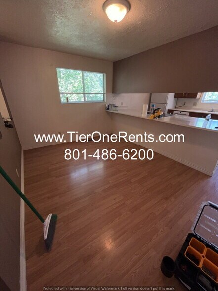 Building Photo - NO DEPOSIT option available for qualified renters!