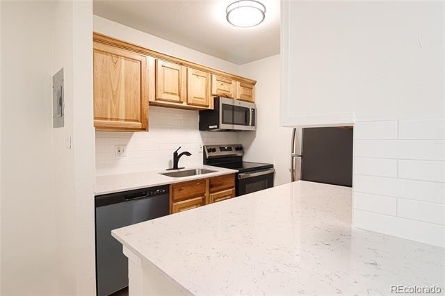 Building Photo - 5875 E Iliff Ave