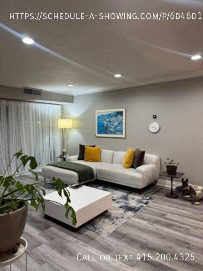 Building Photo - 309 Tradewinds Dr