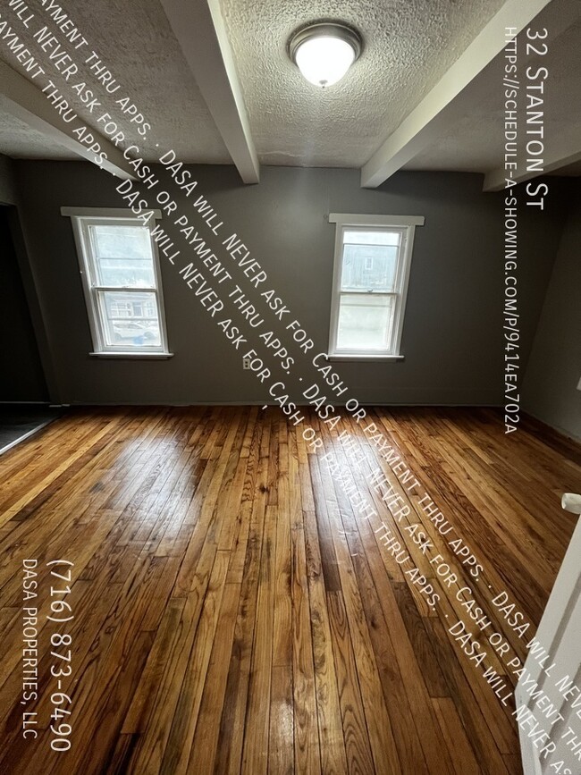 Building Photo - 32 Stanton St