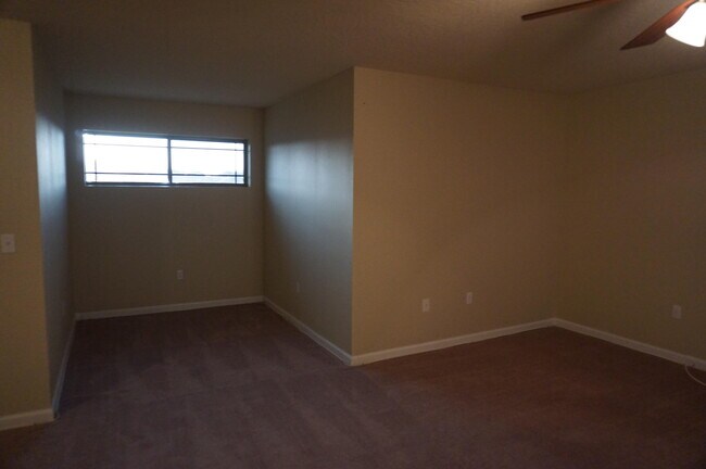 Building Photo - 5263 Moore Loop