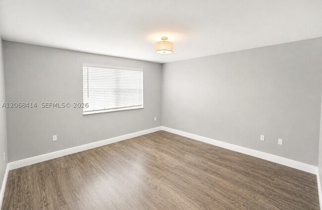 Building Photo - 11840 SW 99th St