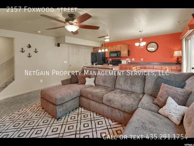 Building Photo - 2157 Foxwood St