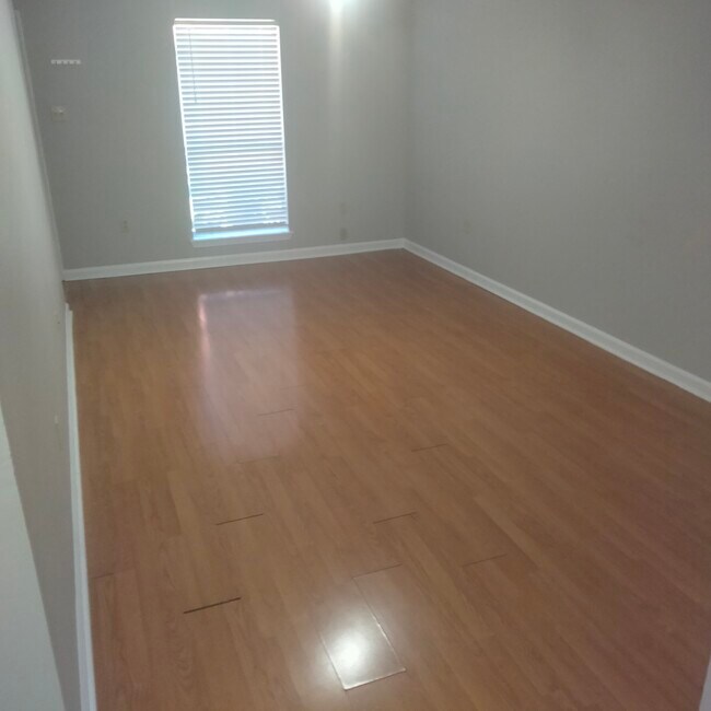 Building Photo - 1686 Brightside Dr