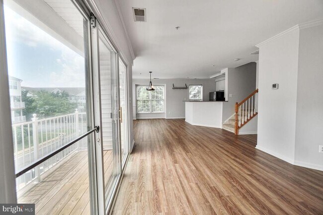 Building Photo - 2484 Angeline Dr