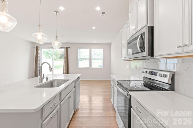 Building Photo - 5612 Axil Ln