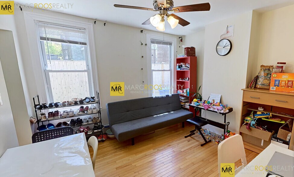 Building Photo - 48 Cameron St