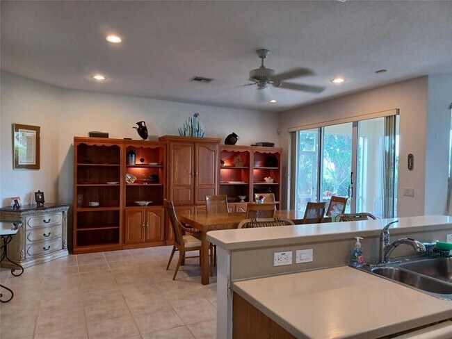Building Photo - 12752 Coral Lakes Dr