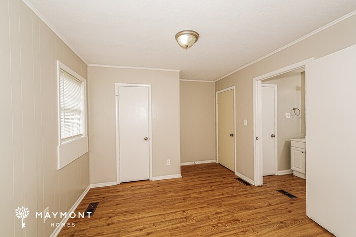 Building Photo - 1849 3rd Pl SW