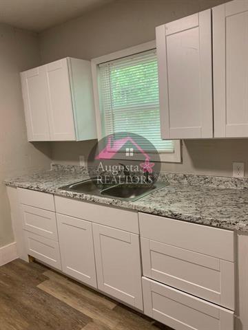 Building Photo - 1658 Orange St