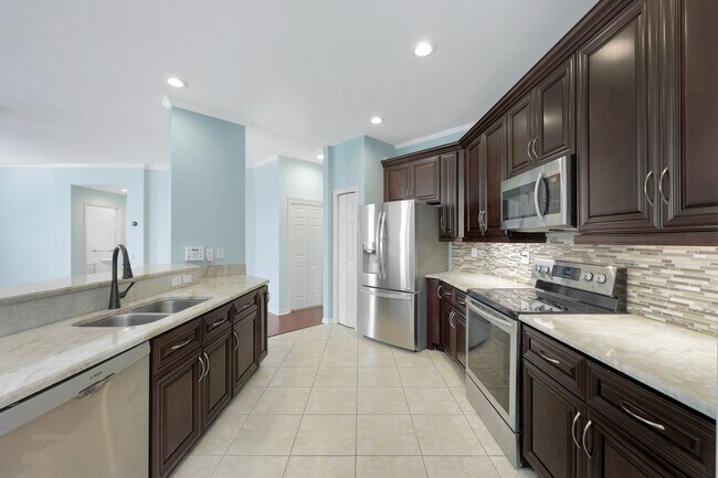 Building Photo - 9250 Estero River Cir