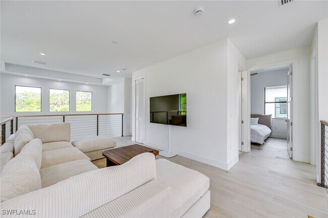 Building Photo - 3400 Canal St