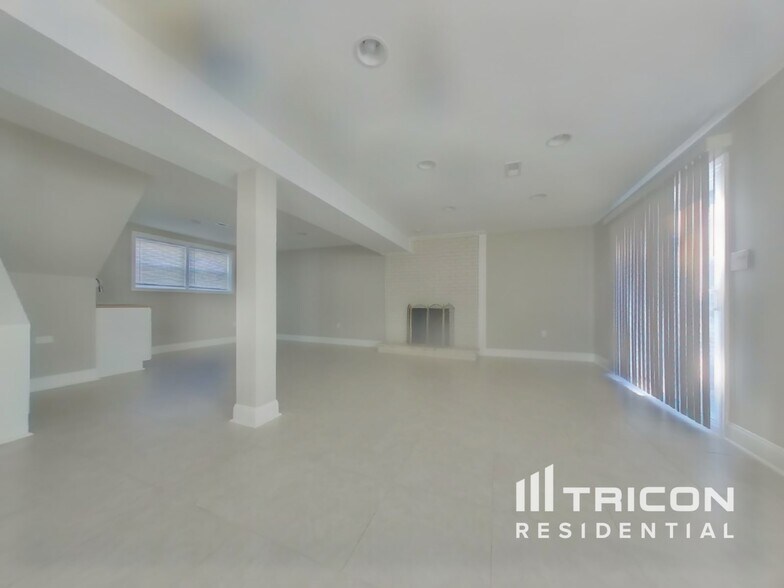 Building Photo - 11103 Tenbury Ct