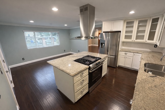 Building Photo - North Hollywood 4BR/3BA Home with Gated Entry and Private Yard