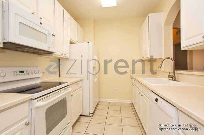 Building Photo - 7801 Point Meadows Dr