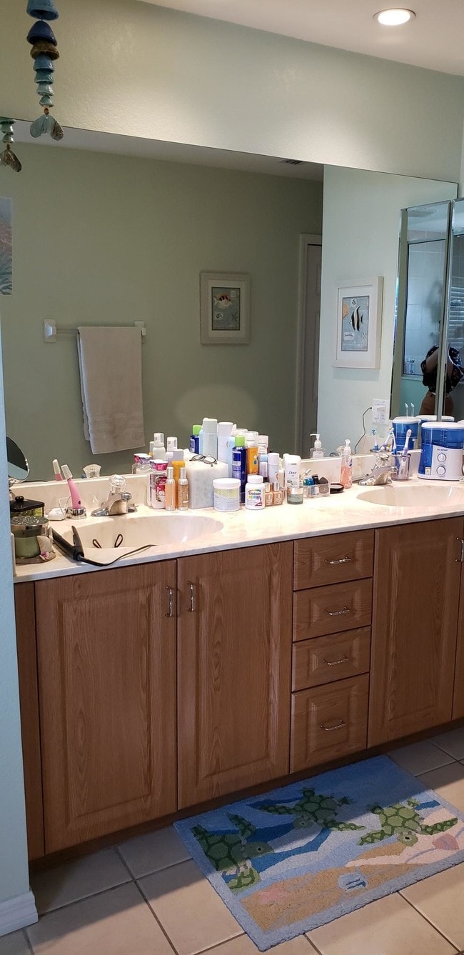 Building Photo - 2619 NW 1st St