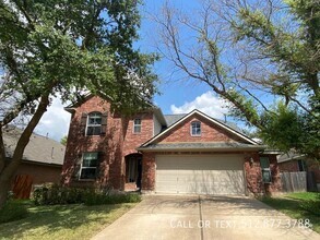 Building Photo - Spacious Larger 4 Bedroom 3 Bathroom Home ...