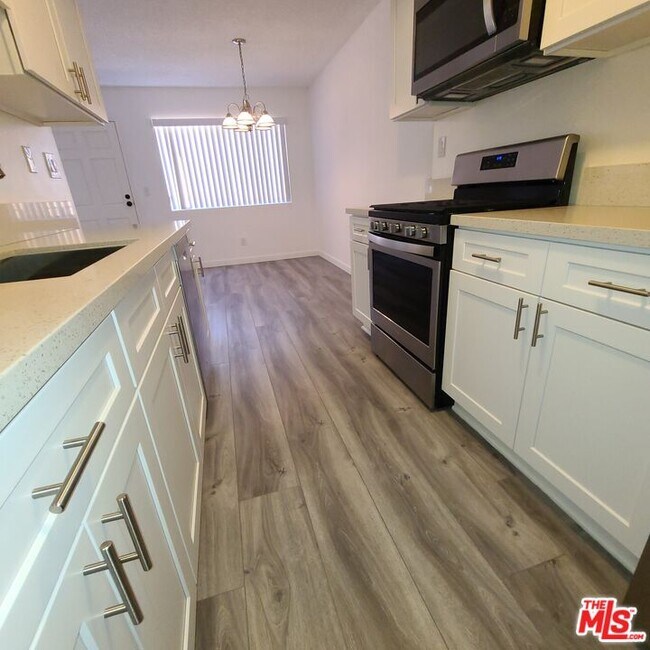 Building Photo - 5263 Corteen Pl