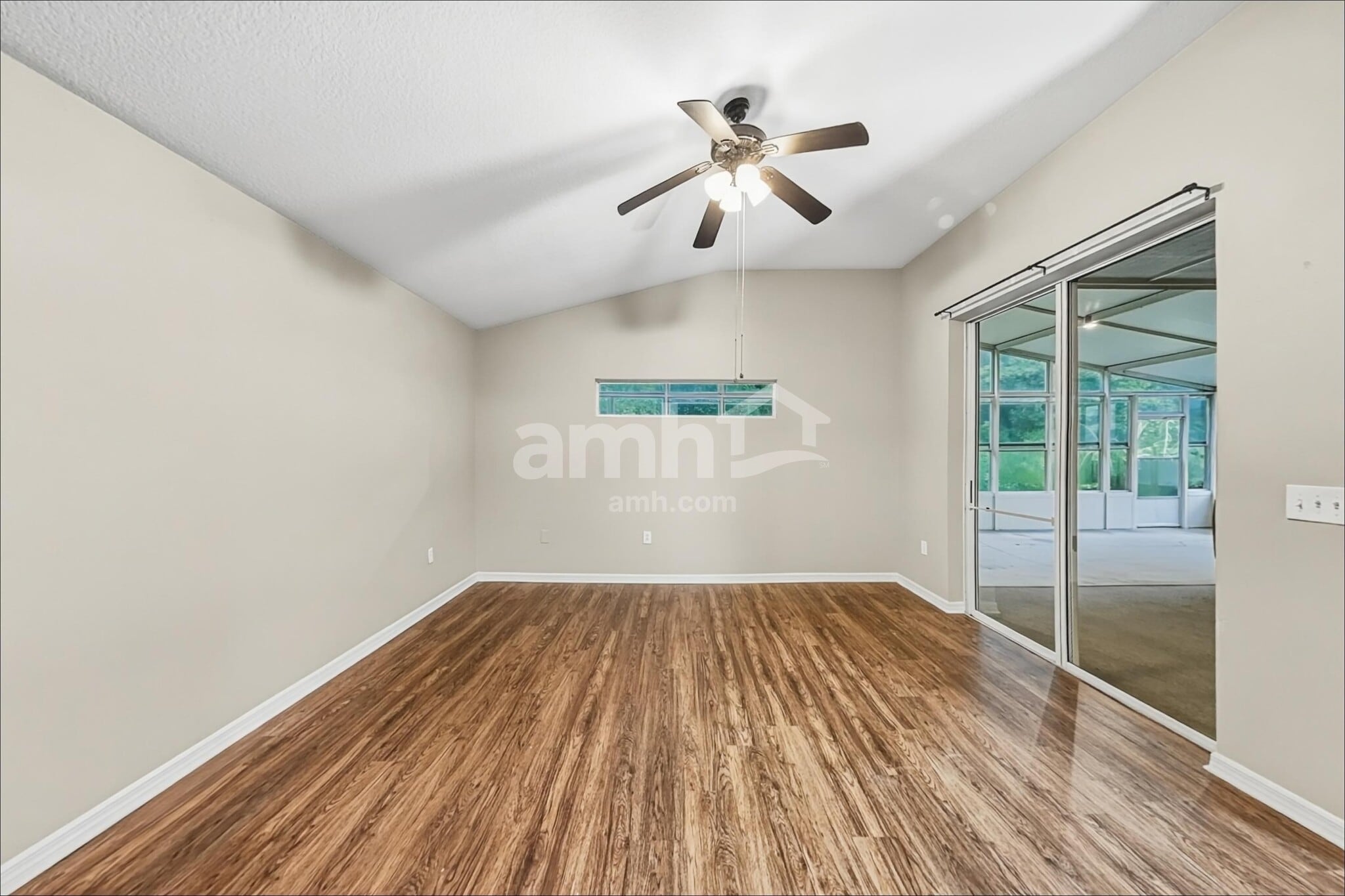 Building Photo - 30719 Tremont Dr