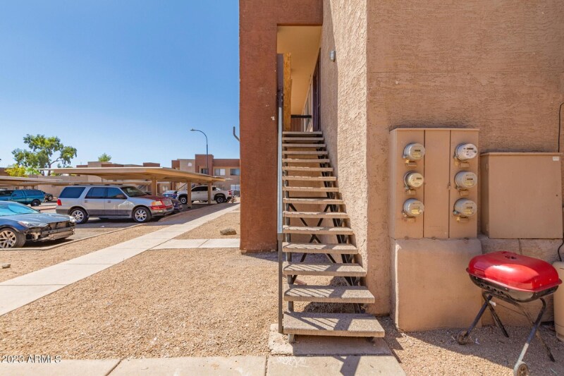 Building Photo - 3810 N Maryvale Pkwy
