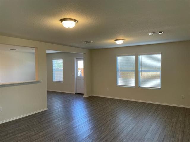 Building Photo - 366 Lake Erie Dr