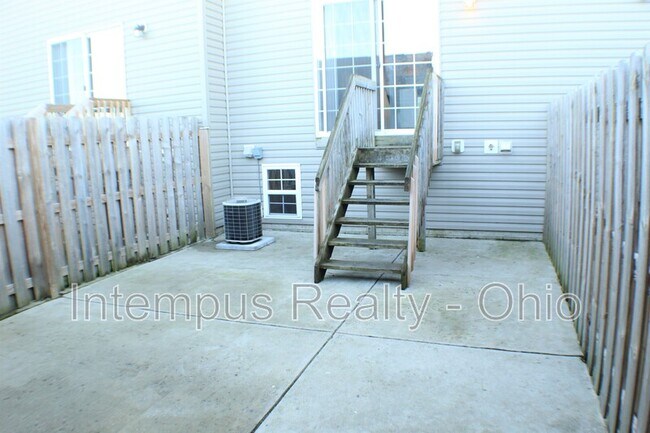 Building Photo - 6522 Crab Apple Dr