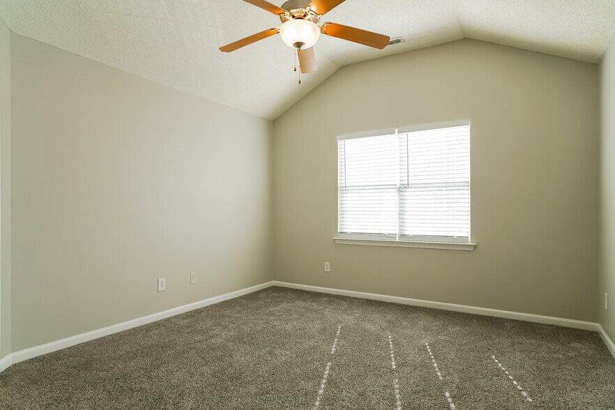 Building Photo - 7028 Paint Rock Ln