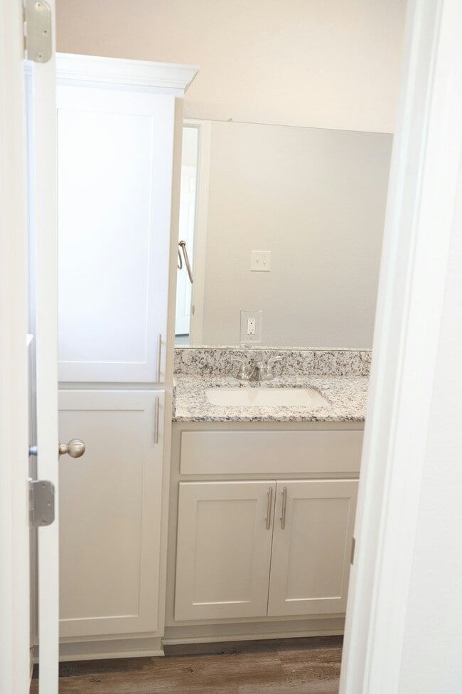 Building Photo - 201 Appalachian Trl