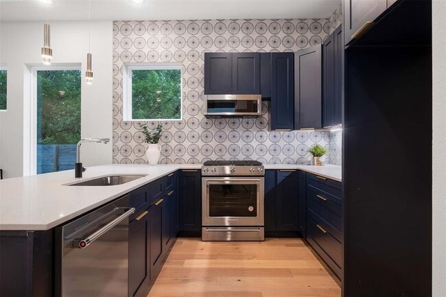 Building Photo - 4513 S 3rd St