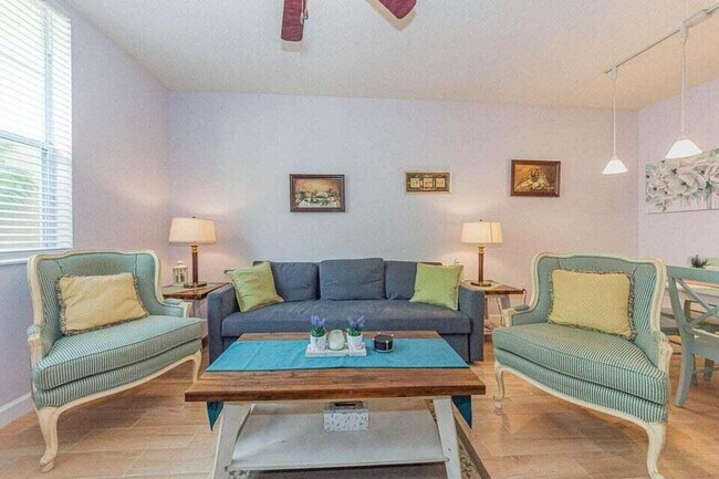 Building Photo - 630 S Sapodilla Ave