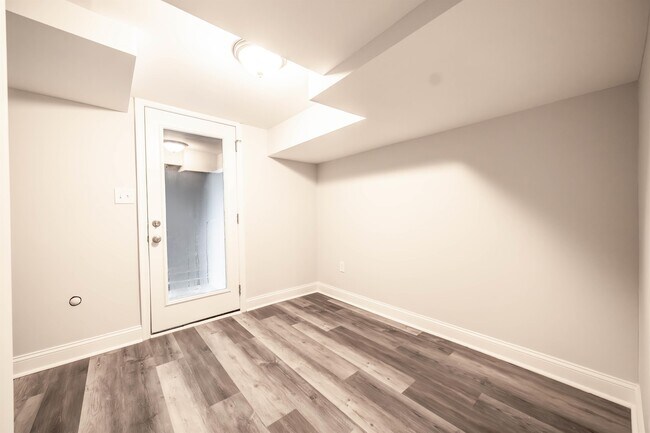 Building Photo - 8555 Harris Ave