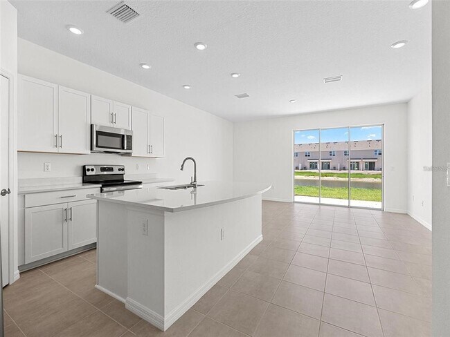 Building Photo - 5728 Haven Ter