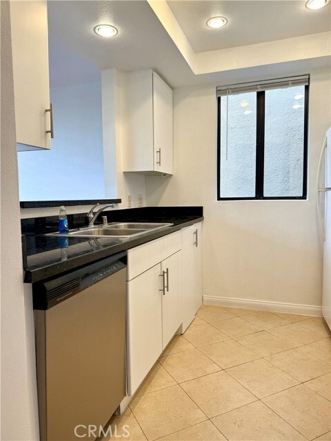 Building Photo - 7826 Topanga Canyon Blvd