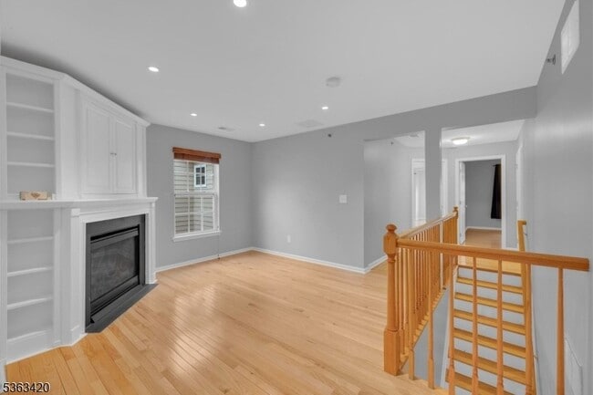 Building Photo - 59 Taft Ln