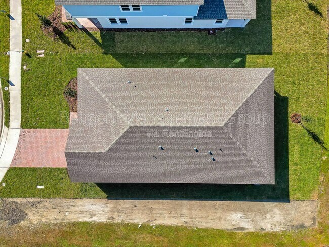 Building Photo - 1141 British Cir