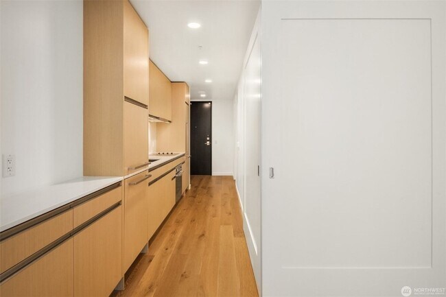 Building Photo - 1Bd/1Ba Seattle Condo