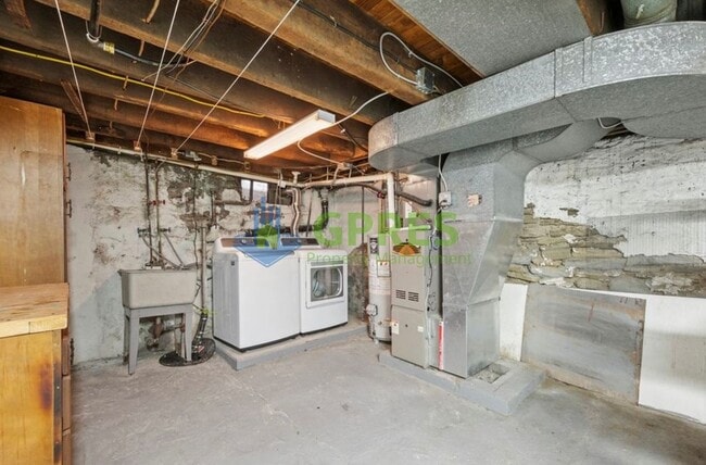 Building Photo - Charming 2-Bedroom Home with Modern Comfor...