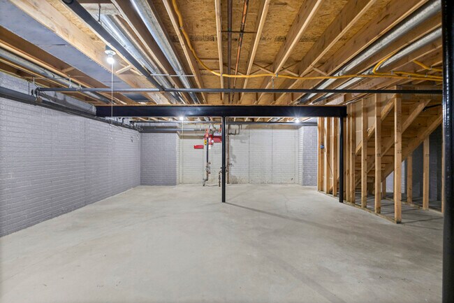 Building Photo - 13033 Turnberry