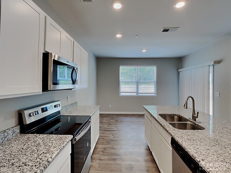 Building Photo - 9216 War Eagles Way