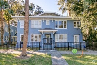 Building Photo - 606 S Park Ave