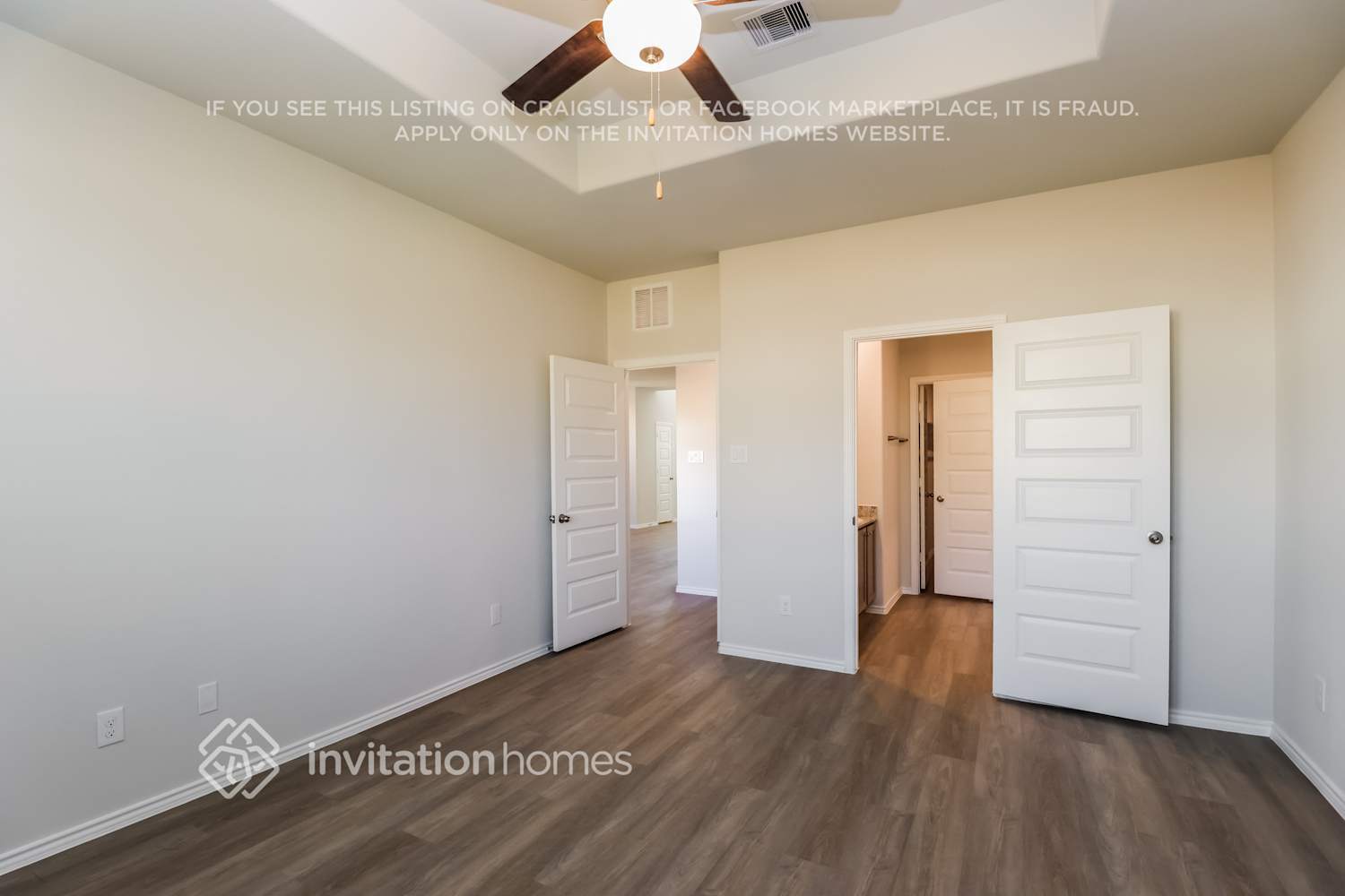 Building Photo - 5727 Daphne Dr