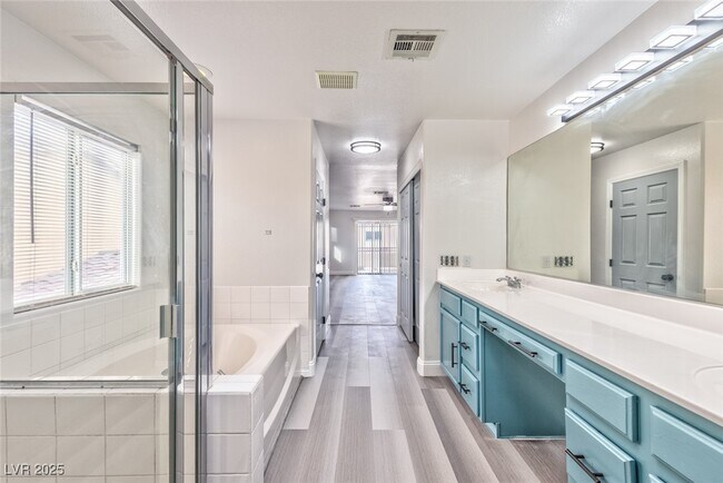 Building Photo - 3544 Tertulia Ave