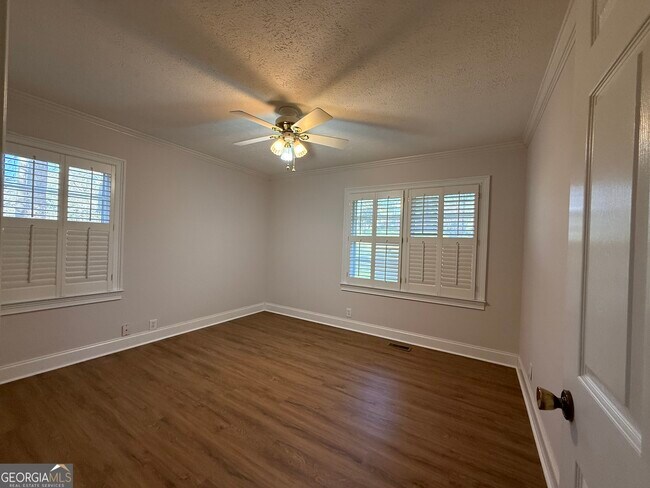 Building Photo - 109 Janice Pl