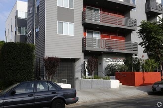 Building Photo - 1555 Gordon St