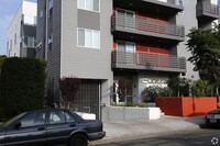 Building Photo - 1555 Gordon St