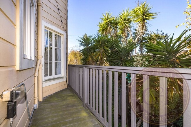 Building Photo - Noe Valley - 2 BR, 1 BA Condo 1,067 Sq. Ft. - 3D Virtual Tour, Parking