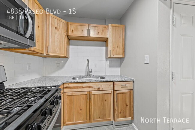 Building Photo - 4838 The Paseo