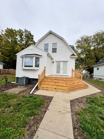 Building Photo - 620 Kirkwood Ave