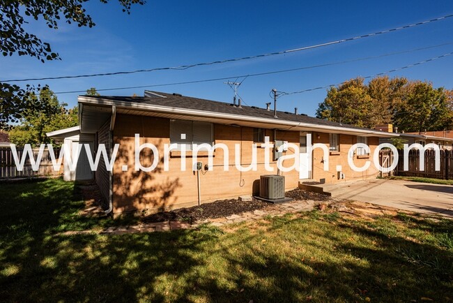 Building Photo - 646 E 5640 S