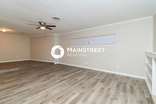 Building Photo - 3 Bedroom Pet-Friendly Home in Fort Worth,...